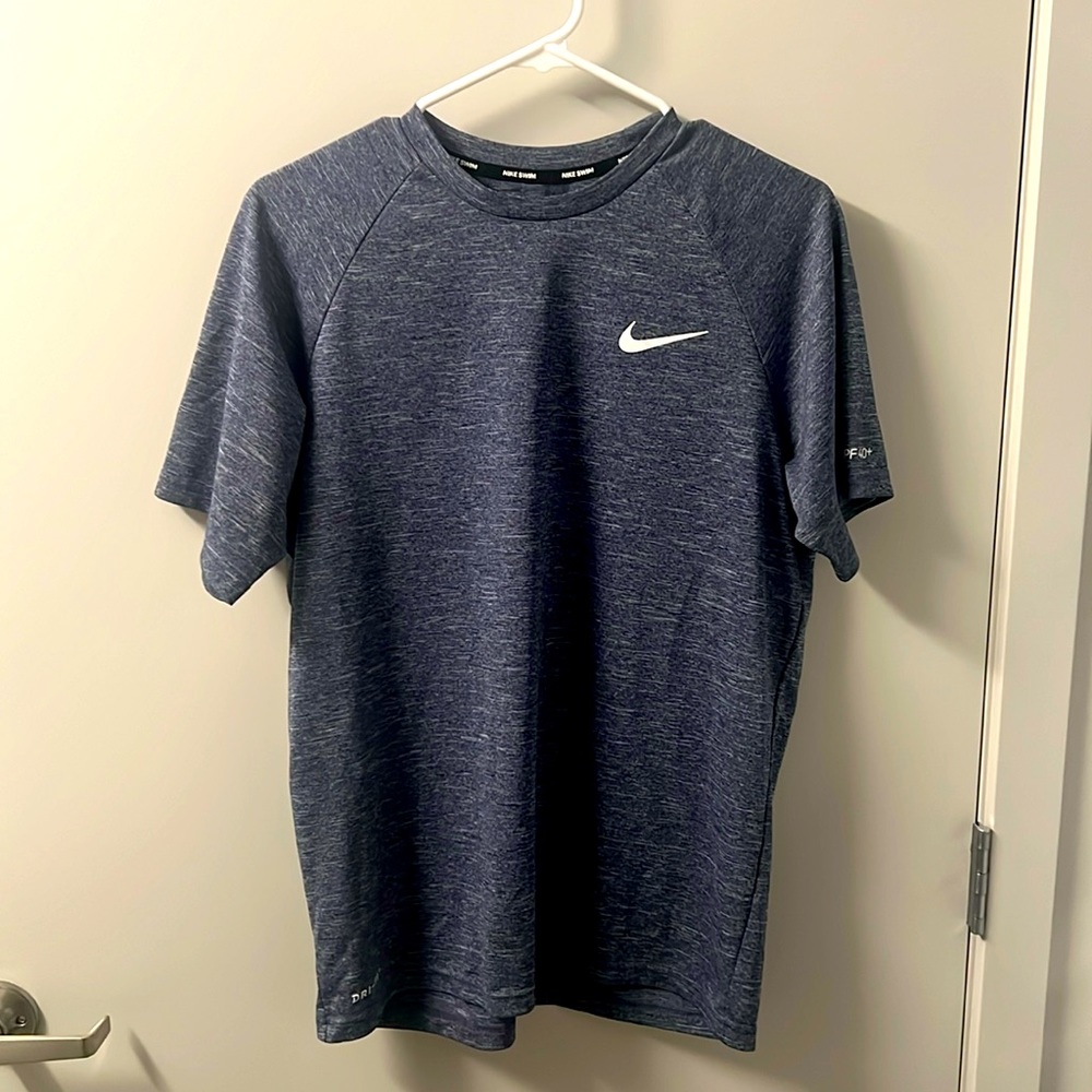 Nike Swim Dri-Fit T-Shirt - Size Medium